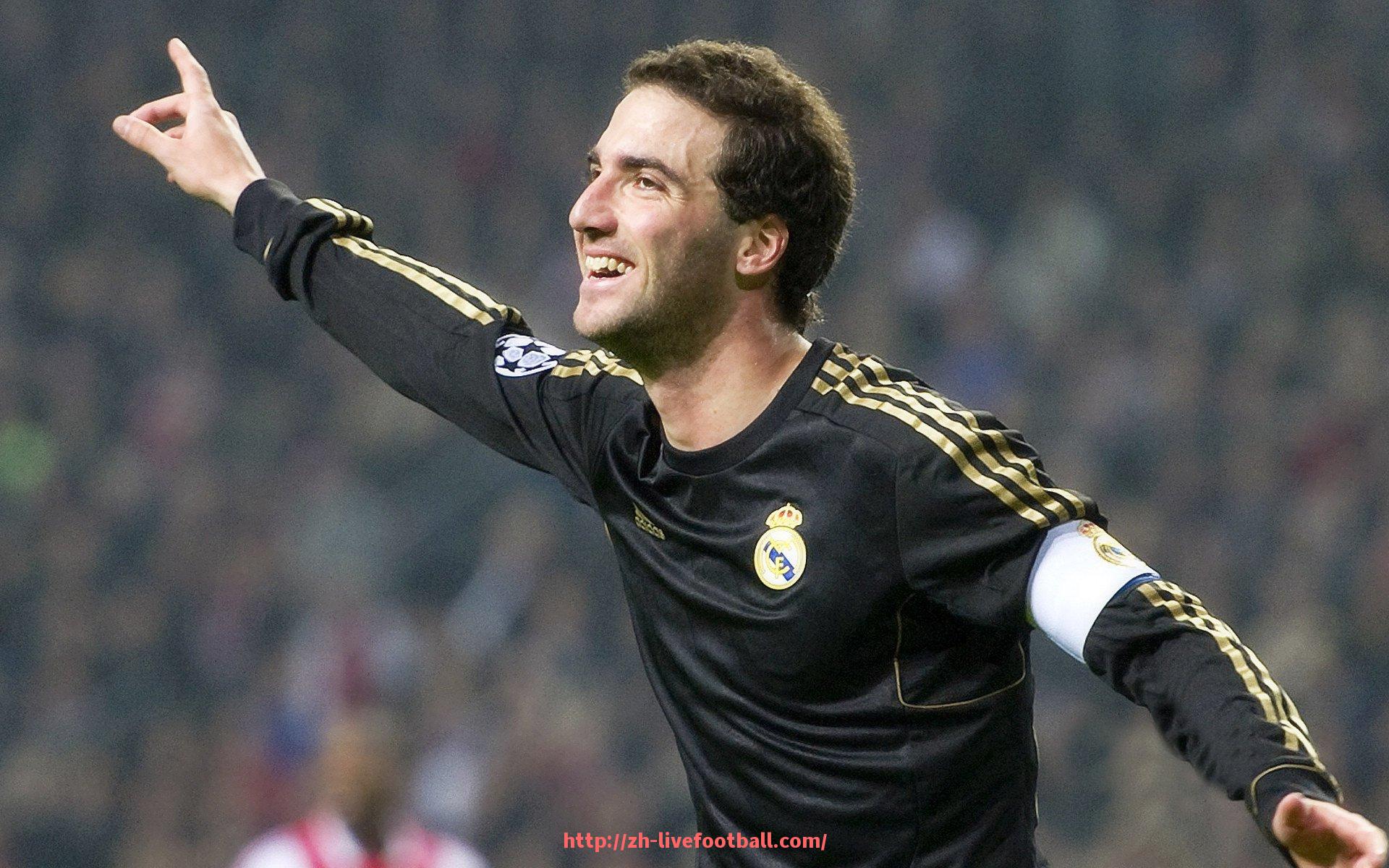 足球直播-自制引体向上健身器材的方法与注意事项